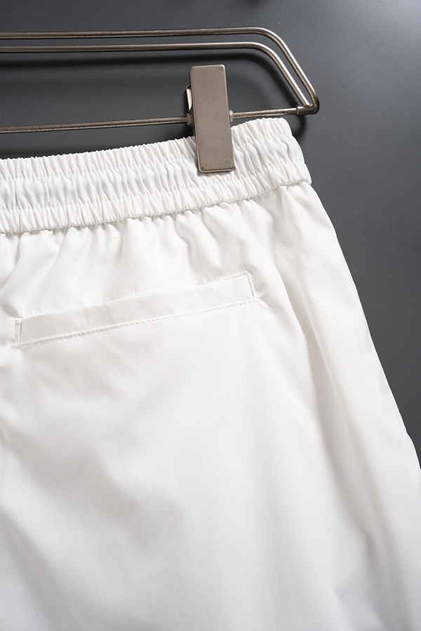 ブランドハーフパンツ側面デザイン